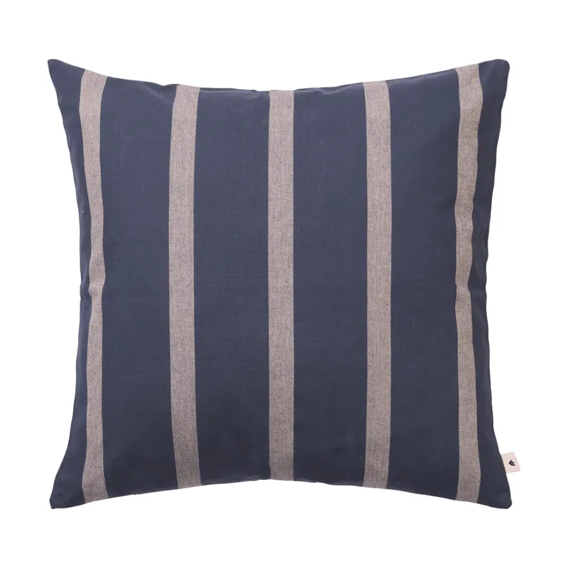 Strand outdoor Kissenbezug 50x50 cm Indigo blue-parchme fra Ferm Living – produktbillede