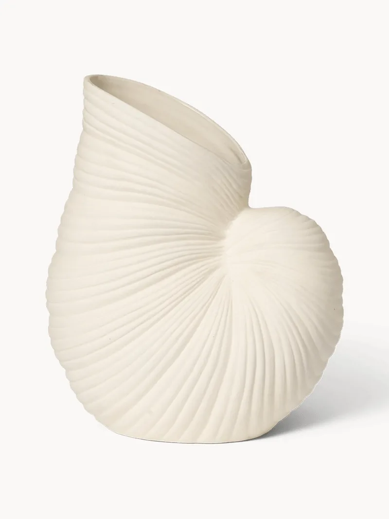 Vaas Shell in schelpenvorm, H 27 cm von Ferm Living – Produktfoto