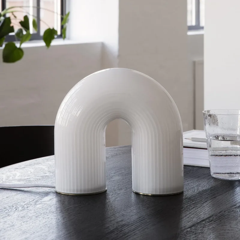 Vuelta Tafellamp White de Ferm Living – photo du produit