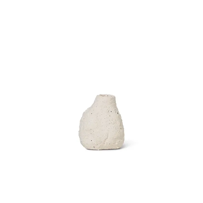 Vulca Mini Vase - Off-white stone von Ferm Living – Produktfoto
