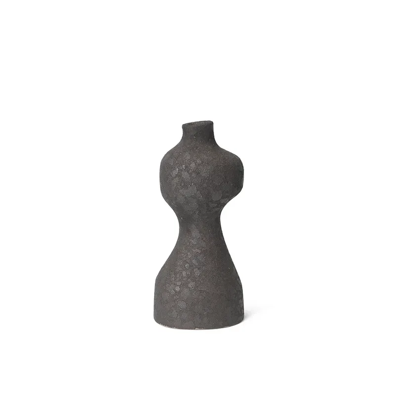Yara Vase - Medium - Rustic Iron fra Ferm Living – produktbillede