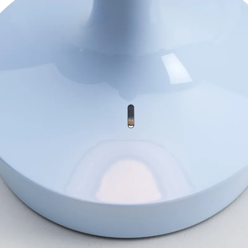 Bon Jour Unplugged Taffellamp Faded Blu - Flos - Gang / Hal - Designer - Kunststof - Met lampenkap von FLOS – Produktfoto