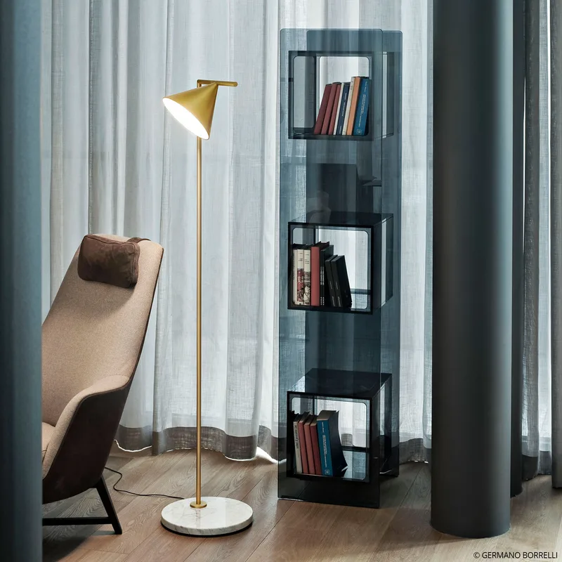 Captain Flint VloerLamp Geelkoper - Flos - Woonkamer - Designer - Steen - 1 lamp von FLOS – Produktfoto