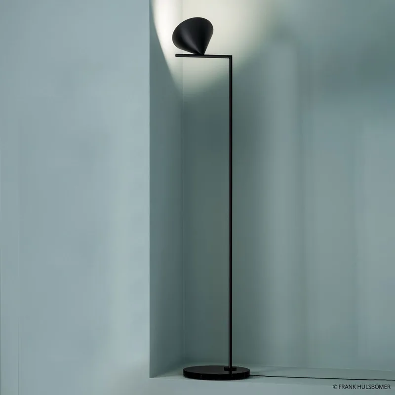 Captain Flint VloerLamp Zwart - Flos - Woonkamer - Designer - Steen - 1 lamp von FLOS – Produktfoto