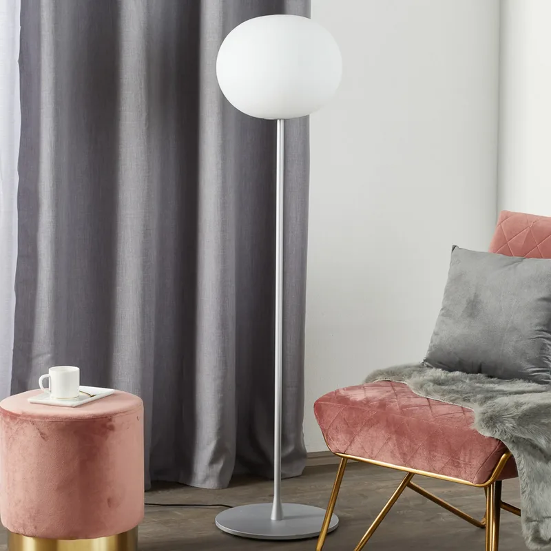 Glo-Ball F1 vloerlamp Silver - FLOS - Woonkamer - Designer - Glas - Met lampenkap von FLOS – Produktfoto