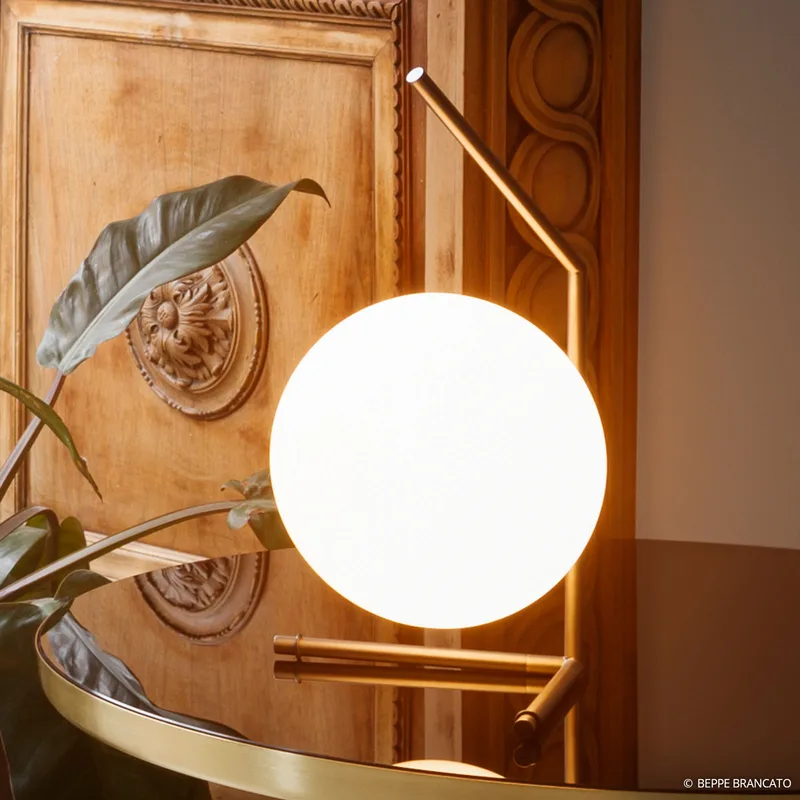 IC T1 Tafellamp Low Geelkoper - Flos - Woonkamer - Designer - Metaal - Bol von FLOS – Produktfoto