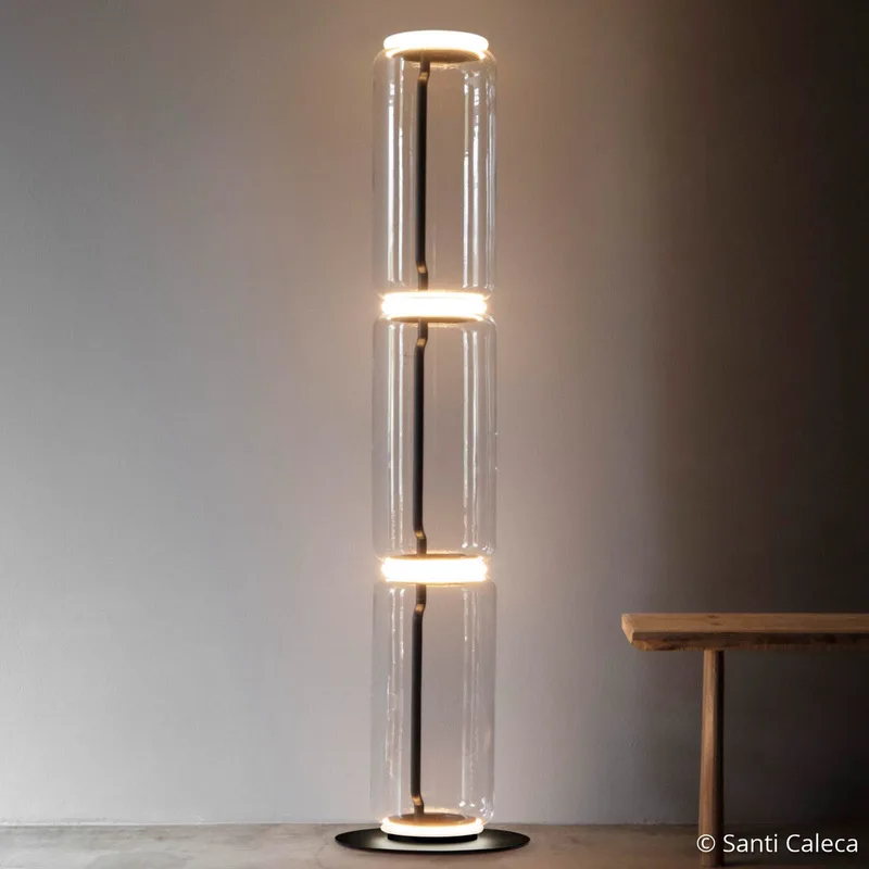 Noctambule F3 vloerlamp Low Cylinder - FLOS - Woonkamer - Designer - Glas - Meerdere lampen von FLOS – Produktfoto