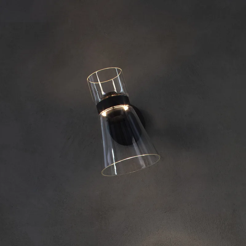 Nocturne Cone LED wandlamp, zwart, glas, dimbaar - FLOS - Woonkamer - Designer - Aluminium - Met lampenkap by FLOS – product photo