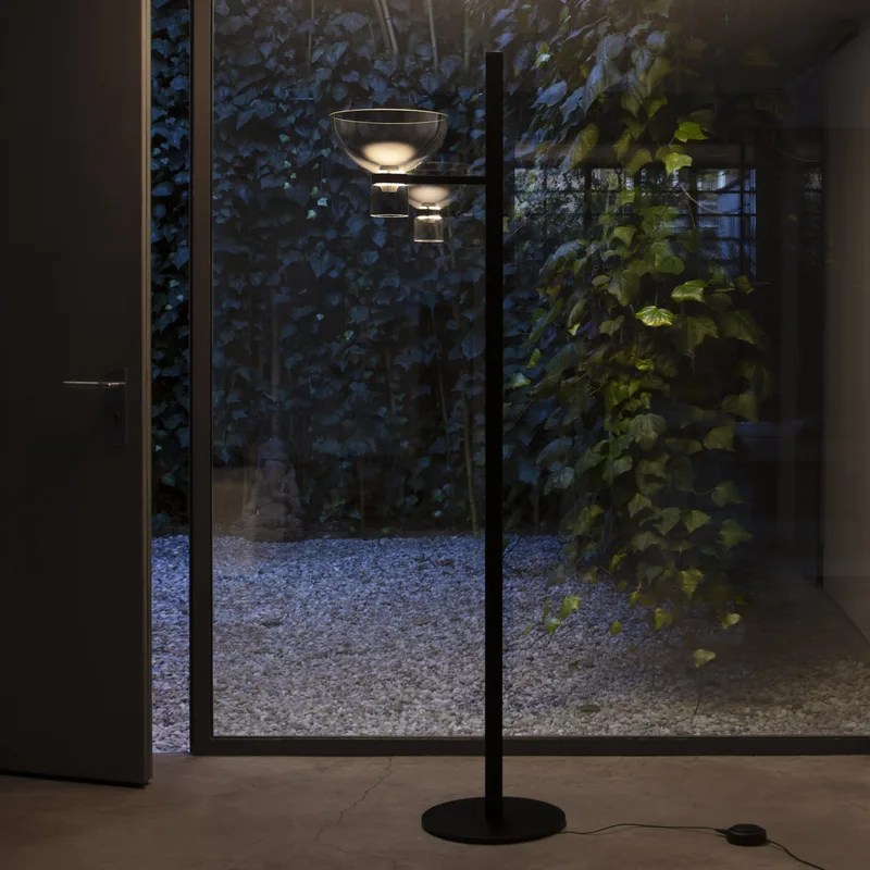 Nocturne F1 Bowl LED vloerlamp, zwart, hoogte 206 cm - FLOS - Woonkamer - Designer - Aluminium - Met lampenkap by FLOS – product photo