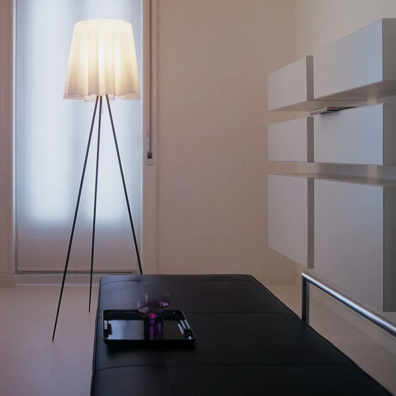 Rosy Angelis VloerLamp - Flos - Woonkamer - Designer - Stof - Met lampenkap von FLOS – Produktfoto