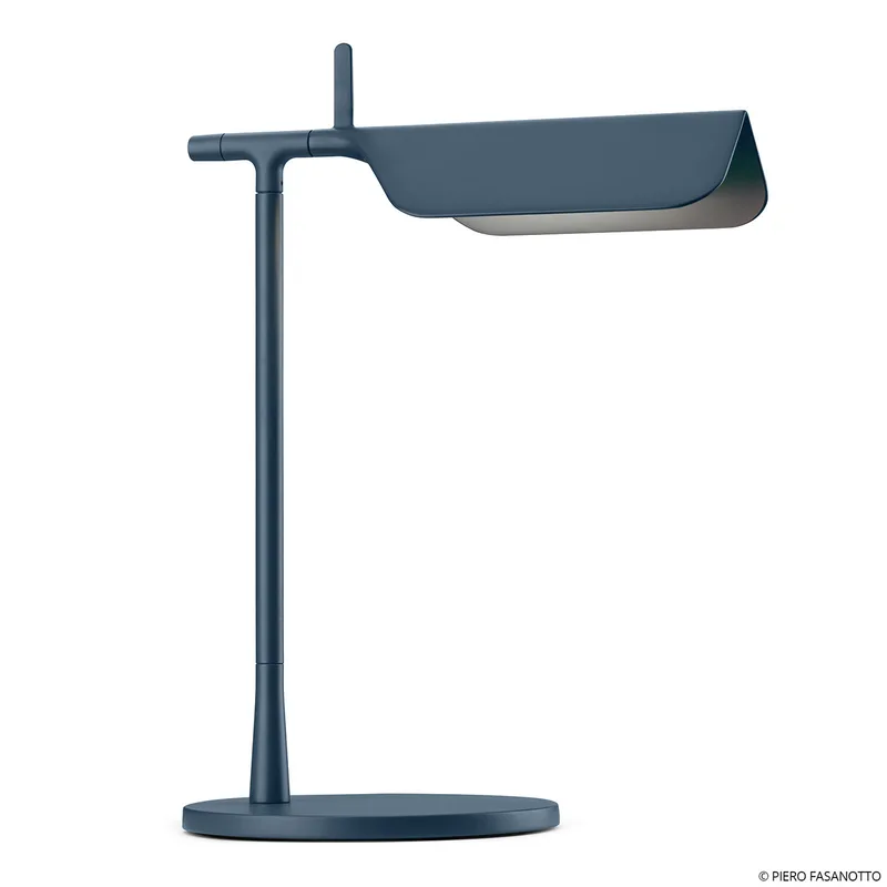 Tab T LED tafellamp Mat Blue - FLOS - Woonkamer - Designer - Metaal - 1 lamp von FLOS – Produktfoto