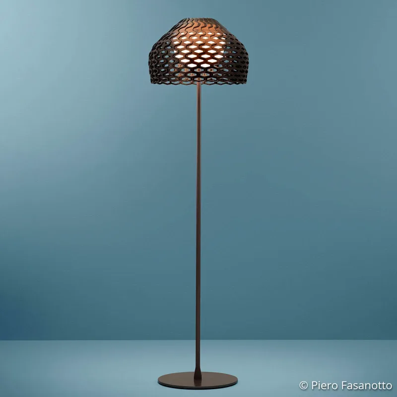 Tatou F vloerlamp Ochre Grey - FLOS - Woonkamer - Designer - Metaal - Met lampenkap by FLOS – product photo