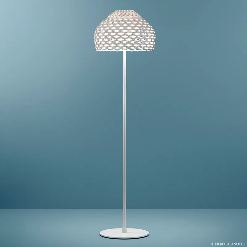 Tatou F vloerlamp wit - FLOS - Woonkamer - Designer - Metaal - Met lampenkap van FLOS – productfoto