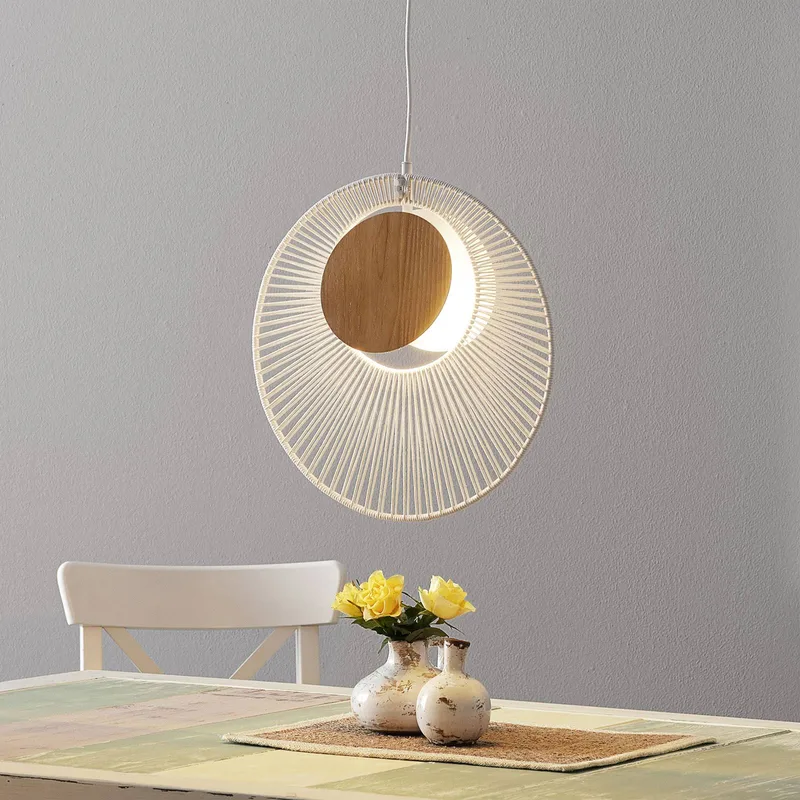Oyster designhänglampa, vit från Forestier i Vit, Helder hout – produktbild