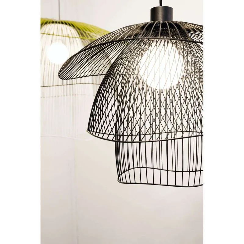 Papillon hanglamp L, zwart, metaal van Forestier – productfoto