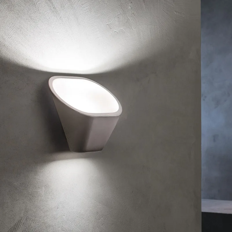 Aplomb wandlamp, grijs, R7s - Foscarini Aplomb R7s - Woonkamer - Designer - Beton - Meerdere lampen van Foscarini – productfoto