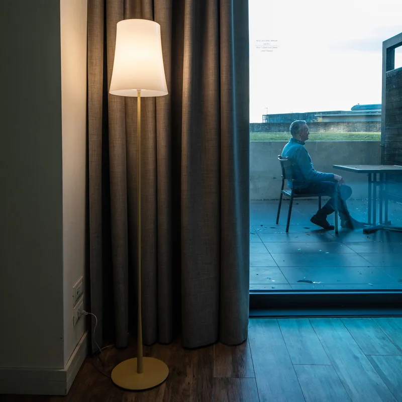 Birdie Easy Reading Vloerlamp Yellow - Foscarini - Woonkamer - Designer - Metaal - Met lampenkap by Foscarini – product photo