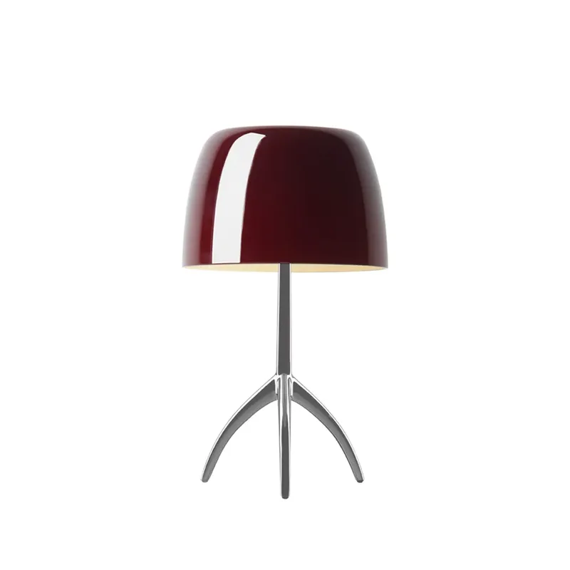 Lumiere Piccola dimmbare Tischleuchte Kirschrot Schirm-Aluminiumfuß de Foscarini – photo du produit