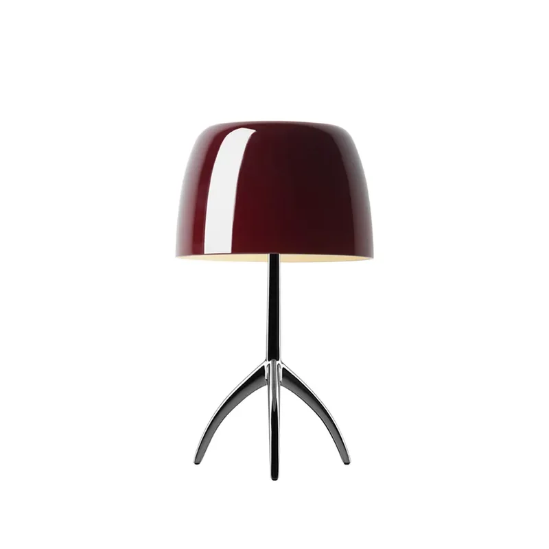 Lumiere Piccola dimmbare Tischleuchte Kirschrot Schirm-schwarzverchromter Fuß de Foscarini – photo du produit