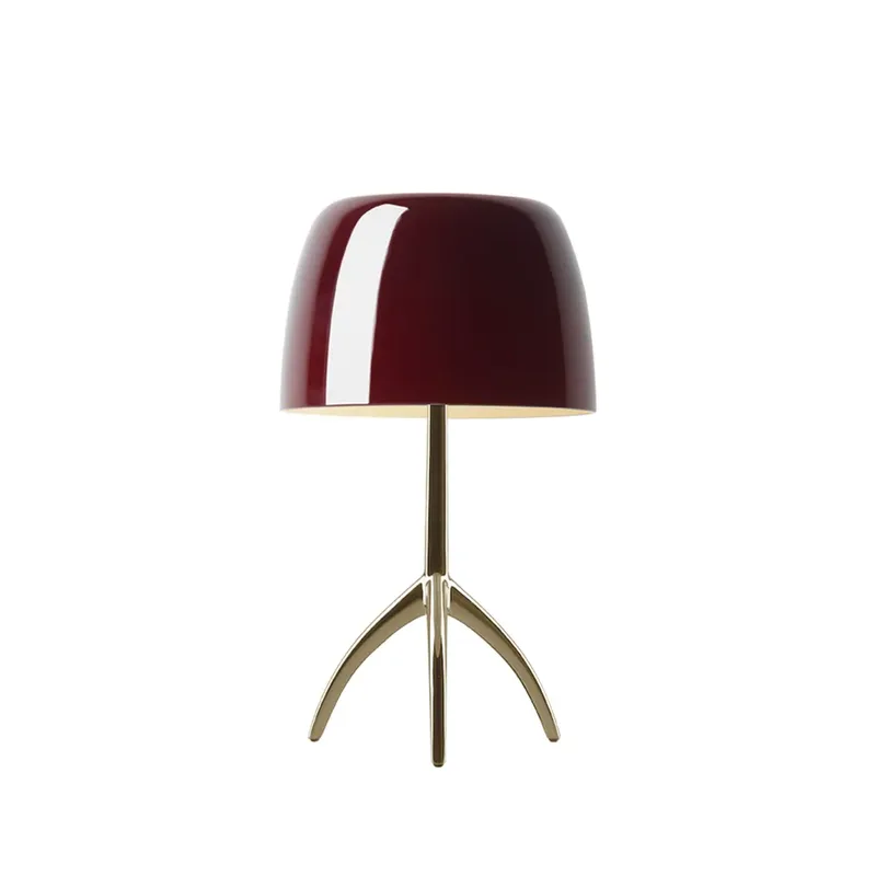 Lumiere Piccola dimmbare Tischleuchte Kirschrot Schirm–champagnerfarbener Fuß de Foscarini – photo du produit