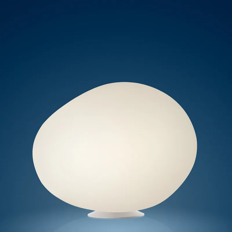 Poly Gregg XL Tafellamp - Foscarini - Woonkamer - Kunststof von Foscarini – Produktfoto
