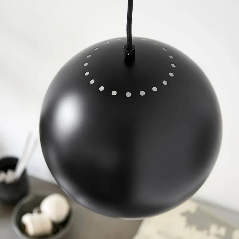 Ball hanglamp, Ø 25 cm, matzwart van Frandsen in Zwart mat – productfoto
