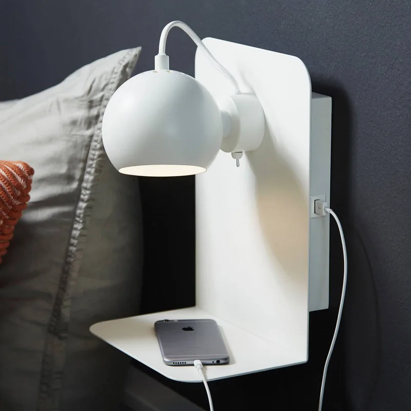 Ball USB wandlamp van Frandsen in Wit mat – productfoto