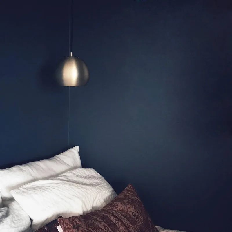 hanglamp Bal, messingkleurig antiek, Ø 18 cm van Frandsen in Messingkleur antiek mat – productfoto