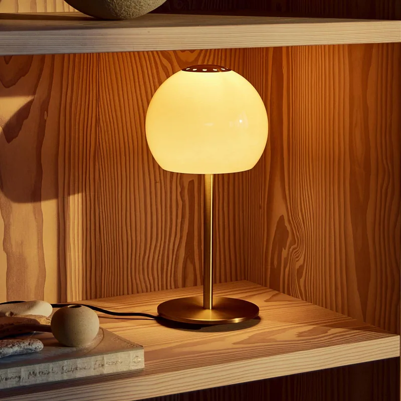 Tafellamp Ball Glass, glas, 37 cm, E14 by Frandsen in Amber – product photo