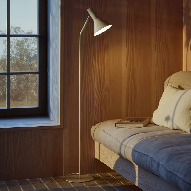 vloerlamp Lyss, metaal, 150 cm hoog, E27 fra Frandsen i Beige – produktbillede