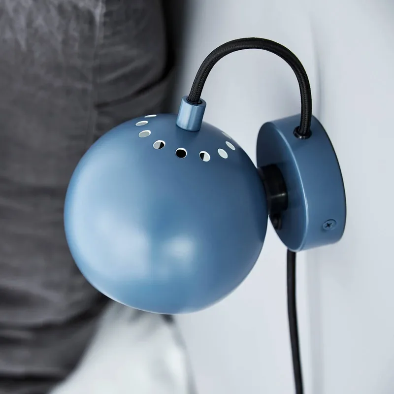 wandlamp balmagneet, petrol blauw by Frandsen in Petrolblauw – product photo