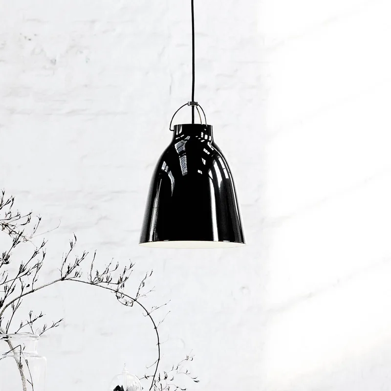 Caravaggio P2 Glanz zwart/zwart by Fritz Hansen in Black – product photo 1 of 3