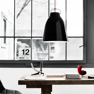 Caravaggio P3 glanzend zwart by Fritz Hansen in Black, Red – product photo 2 of 2