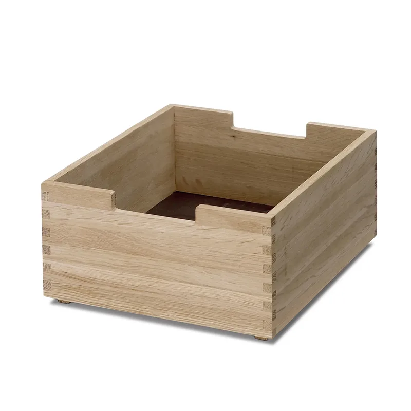 Cutter Verwahrungsbox Eiche by Fritz Hansen – product photo