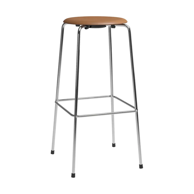 High Dot Barstuhl Essential walnut-chrome by Fritz Hansen – product photo