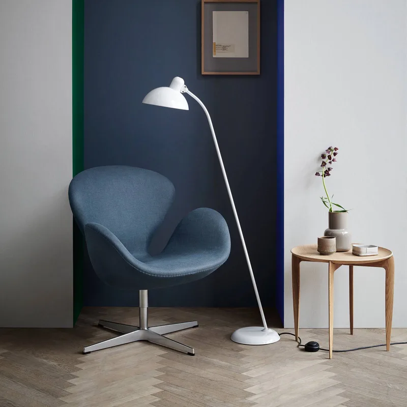 Kaiser Idell 6556-F glans från Fritz Hansen i Vit – produktbild 2 av 3