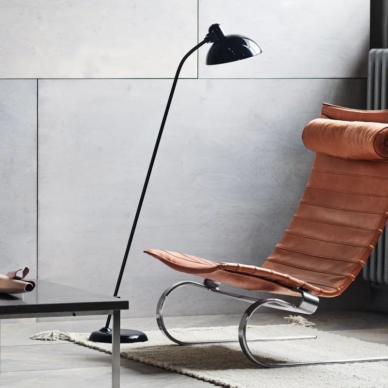 KAISER idell™ 6556-F Vloerlamp Zwart från Fritz Hansen – produktbild