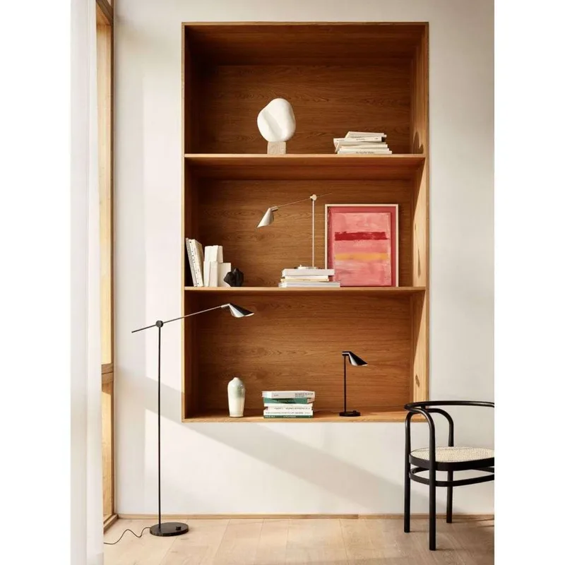 MS Series MS021 Tafellamp Black PVD von Fritz Hansen – Produktfoto