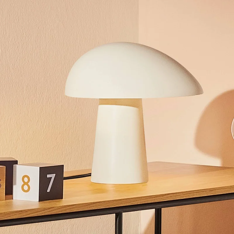 Night Owl tafellamp by Fritz Hansen in Rookwit – product photo 1 of 3