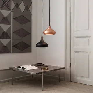 Orient P1 hanglamp zwart/roze Ø 22,5 by Fritz Hansen in Black, Rozenhout – product photo 3 of 4