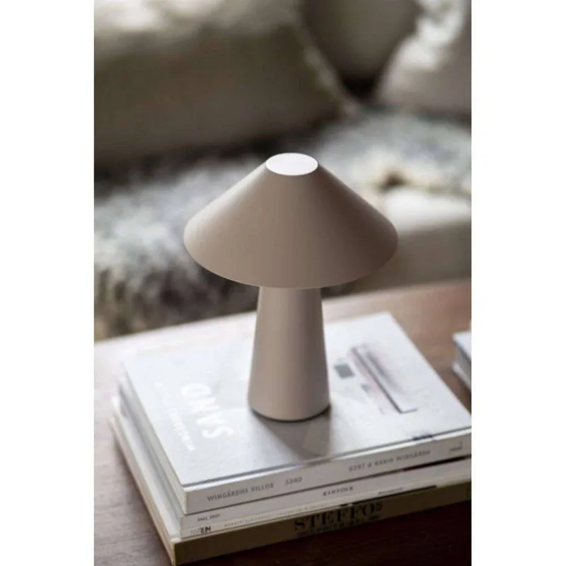 accu-tafellamp Cannes, 26 cm IP44 by Globen Lighting in Beige – product photo 3 of 5
