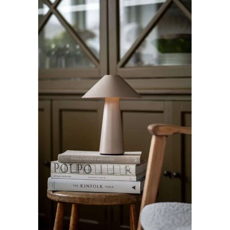 accu-tafellamp Cannes, 26 cm IP44 by Globen Lighting in Beige – product photo 4 of 5