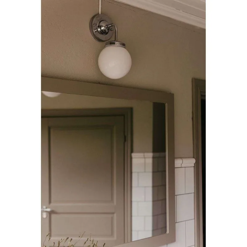 Alley Wandlamp IP44 Chrome/White by Globen Lighting – product photo