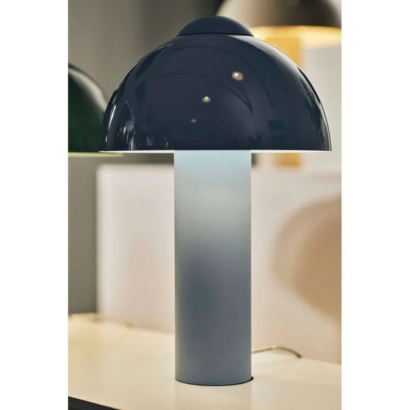 Buddy 23 Tafellamp Light Blue van Globen Lighting – productfoto
