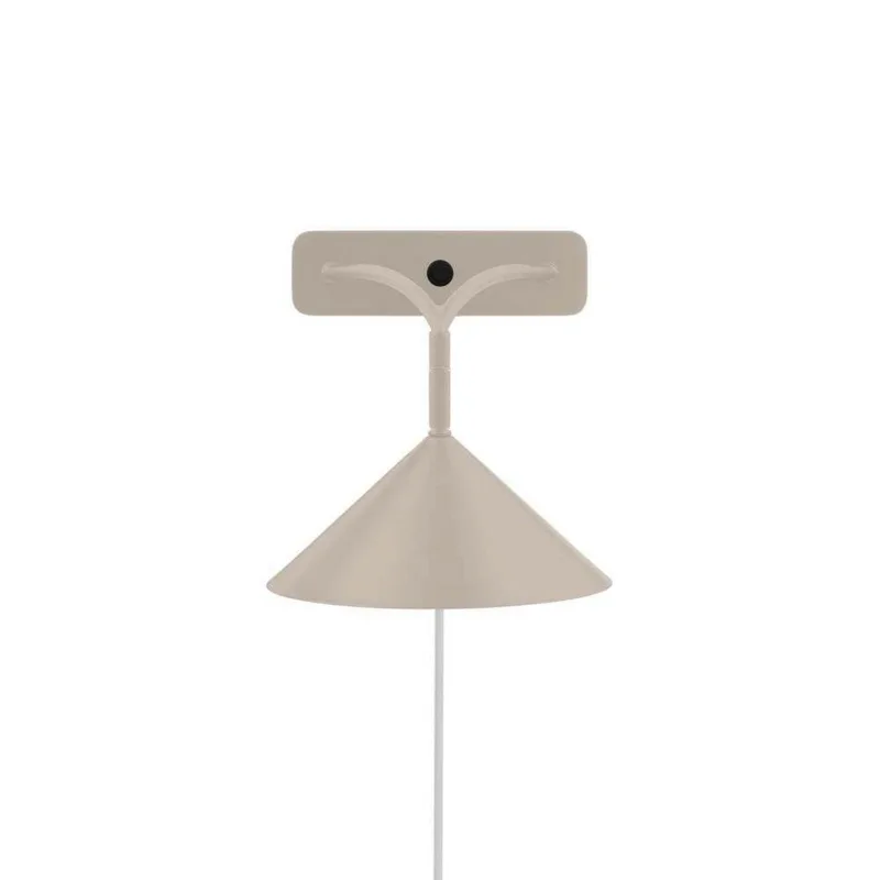 Curve Wandlamp Beige von Globen Lighting – Produktfoto