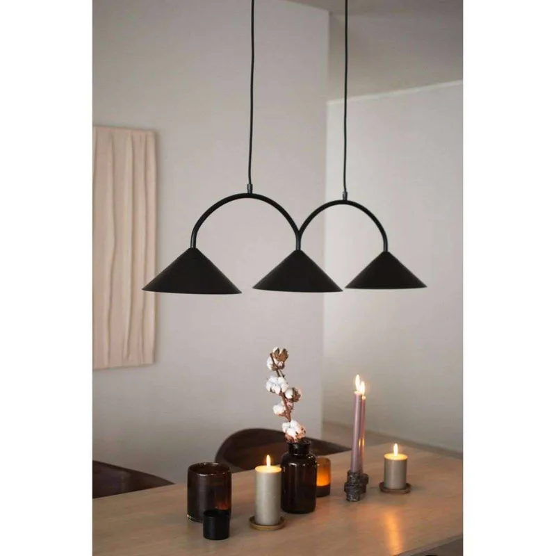 hanglamp CURVE 3, 3-lamps, 95 cm de Globen Lighting en Noir – photo du produit
