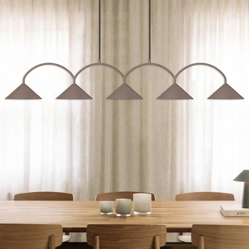 hanglamp CURVE, lengte 165 cm, 5-lamps. van Globen Lighting in Bruin – productfoto