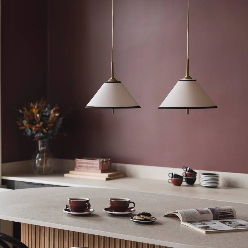 hanglamp IRIS 25 crèmekleurig Ø 25 cm de Globen Lighting en Crème, Blanc – photo du produit 2 sur 3