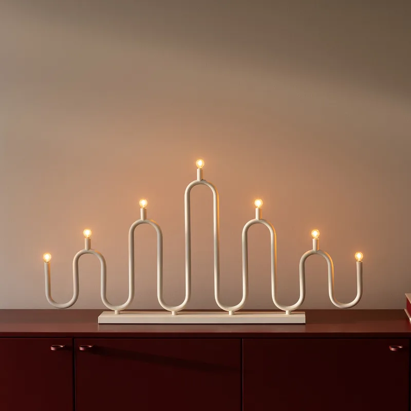 Noel tafellamp 76 cm beige metaal fra Globen Lighting – produktbillede