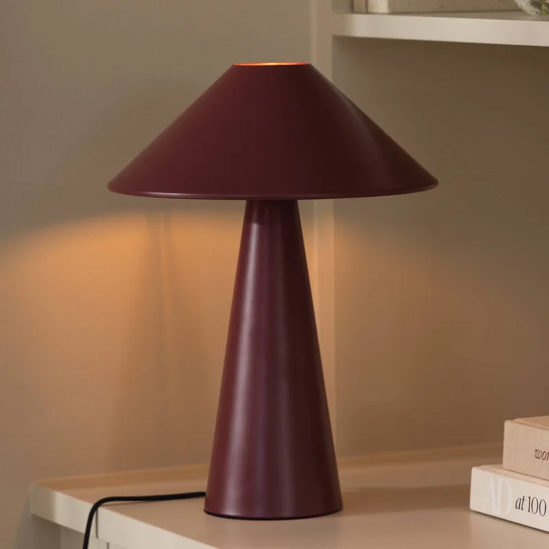tafellamp Cannes, metaal, hoogte 40 cm från Globen Lighting i Röd – produktbild 2 av 2